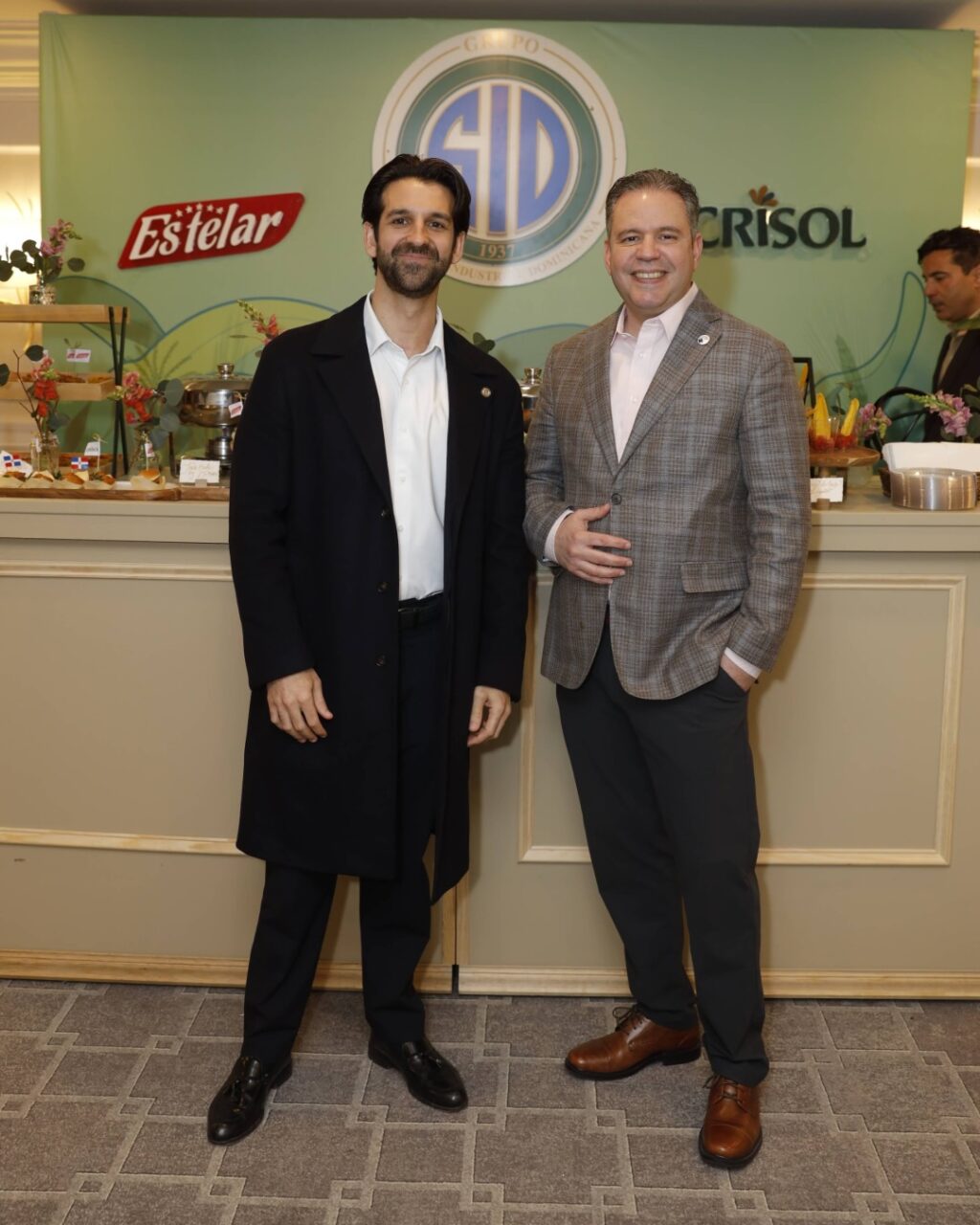 Instagram post from superespecialestelar. This post is in position 5.