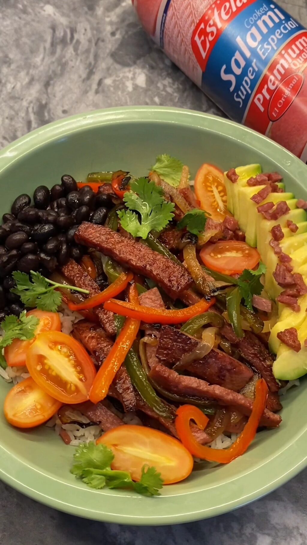 Instagram post from superespecialestelar. This post is in position 0.