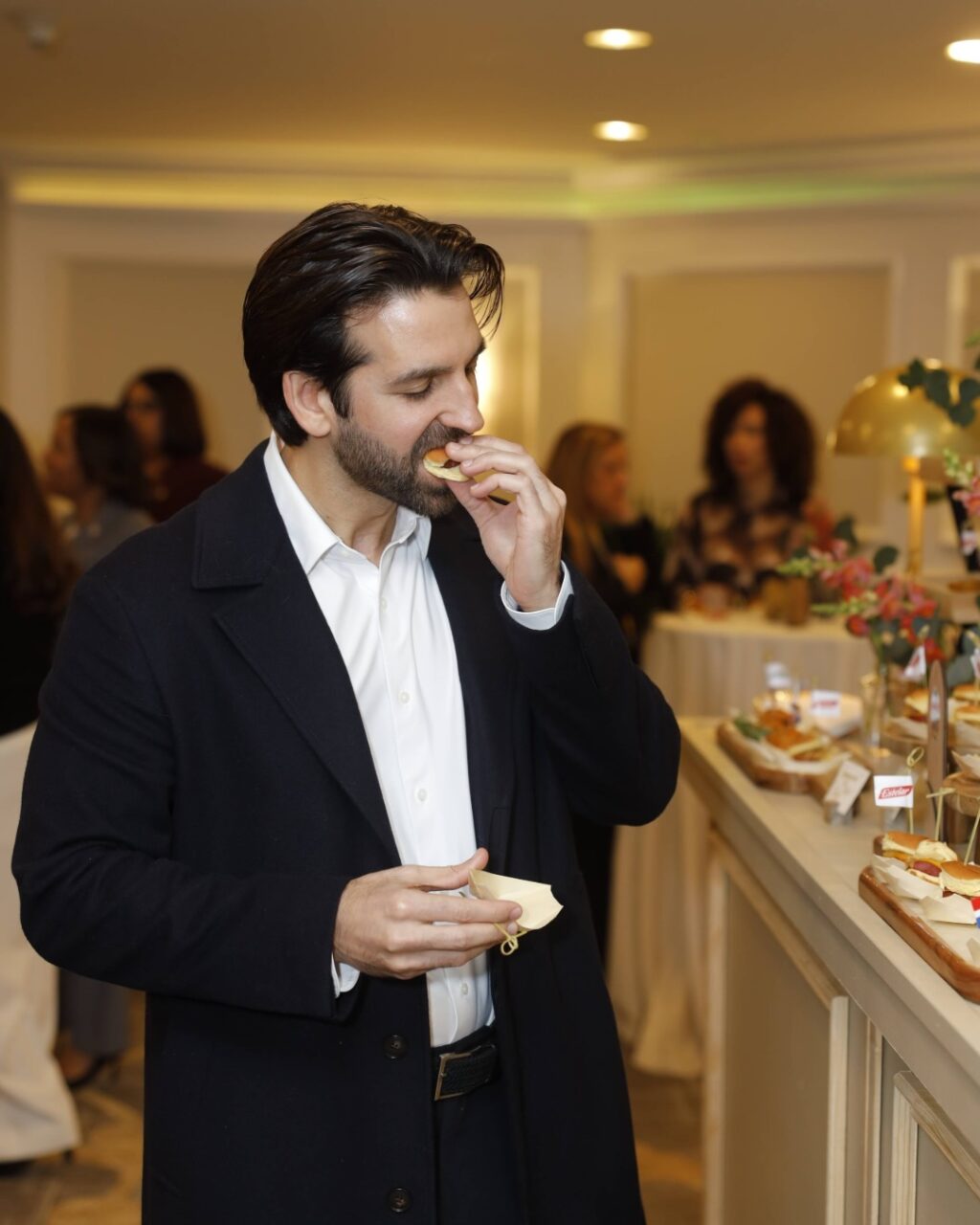 Instagram post from superespecialestelar. This post is in position 7.