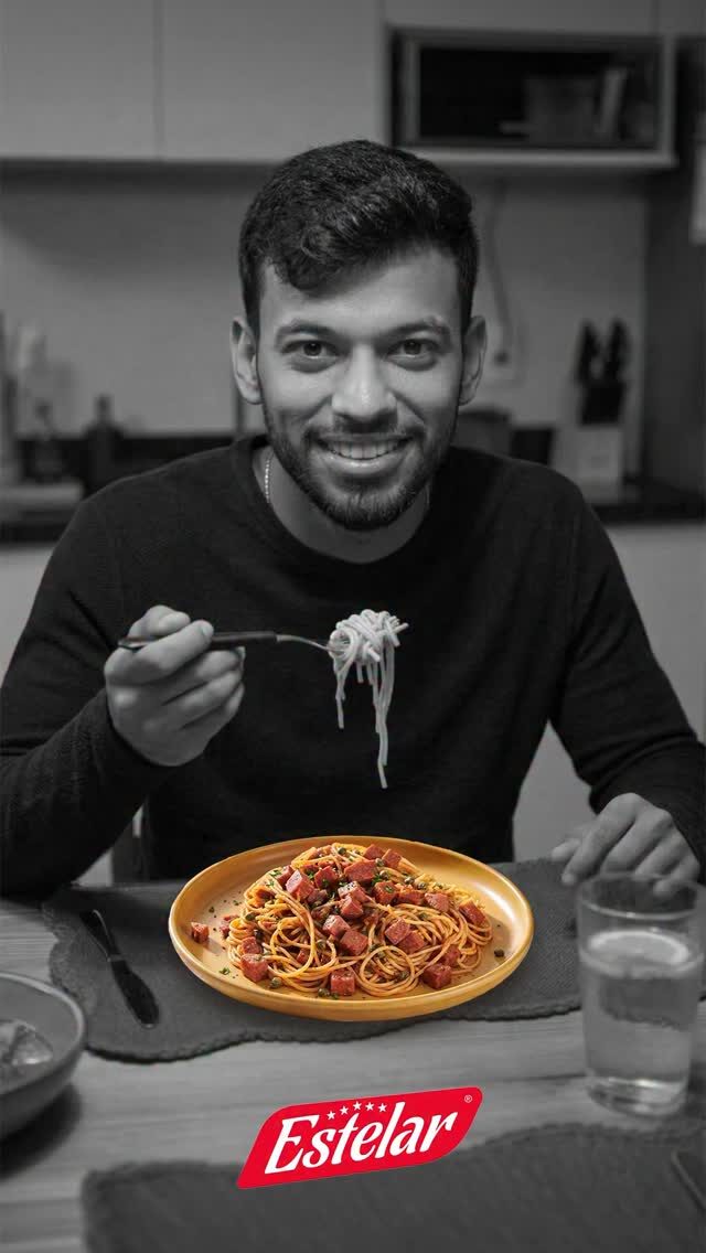 Instagram post from superespecialestelar. This post is in position 1.