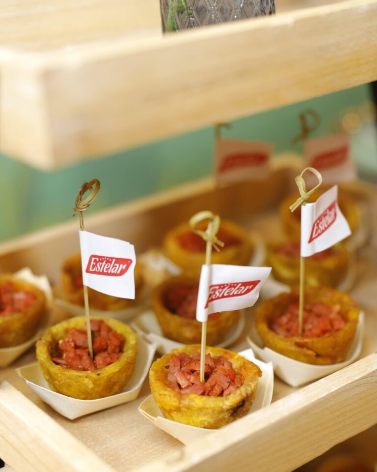 Instagram post from superespecialestelar. This post is in position 1.