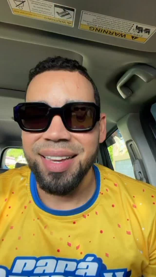 Instagram post from superespecialestelar. This post is in position 2.