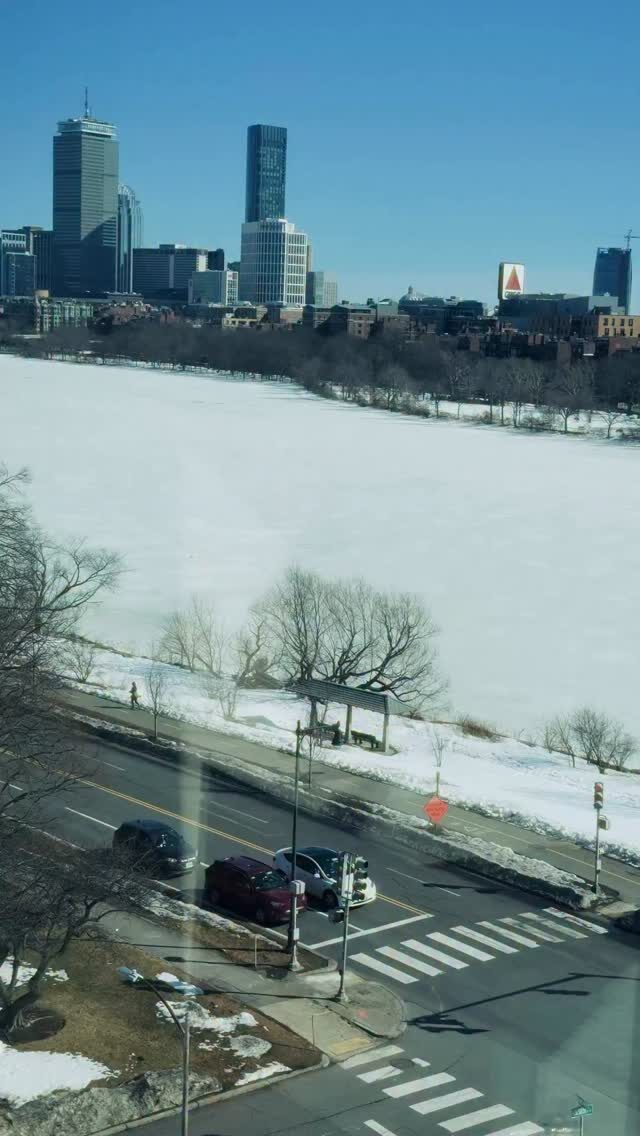 Instagram post from superespecialestelar. This post is in position 1.